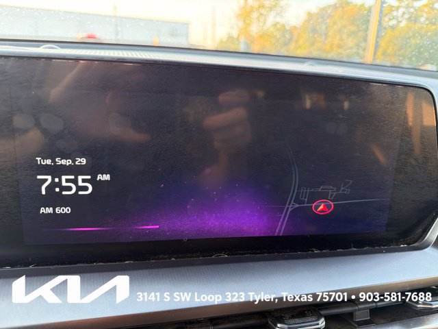 Used 2024 Kia Telluride LX FWD image 19