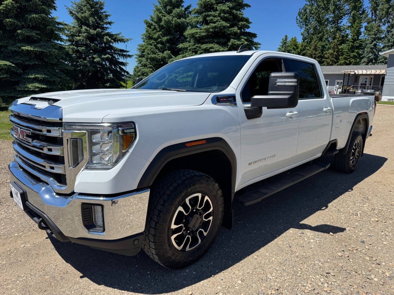 Used 2020 GMC Sierra 3500 SLE w/ Remote Start Package AWD/4WD image 4