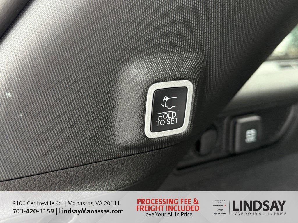 New 2025 Jeep Grand Cherokee Overland w/ Adv Protech Group III image 16