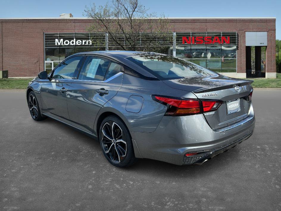 Certified 2023 Nissan Altima 2.5 SR image 2