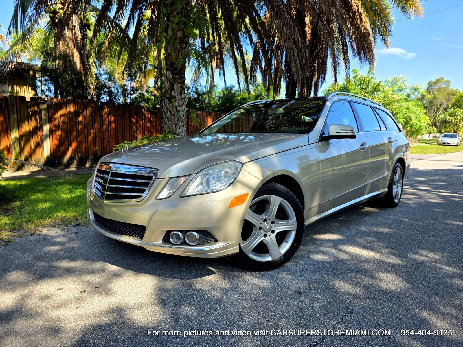 Used 2011 Mercedes-Benz E 350 4MATIC Wagon image 12