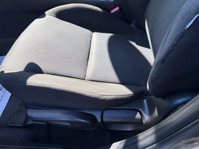 Used 2011 MAZDA MAZDA3 i Touring FWD image 24