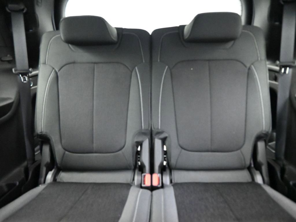 New 2025 Jeep Grand Cherokee L Laredo w/ Luxury Tech Group I image 16