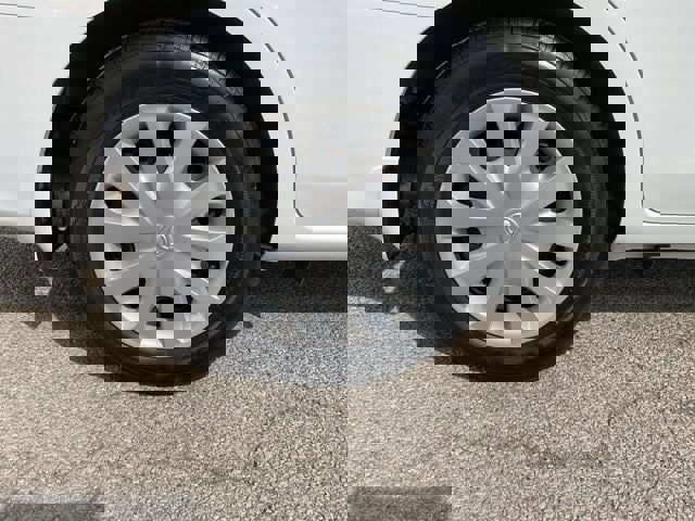 Used 2017 Nissan Versa S Plus image 7