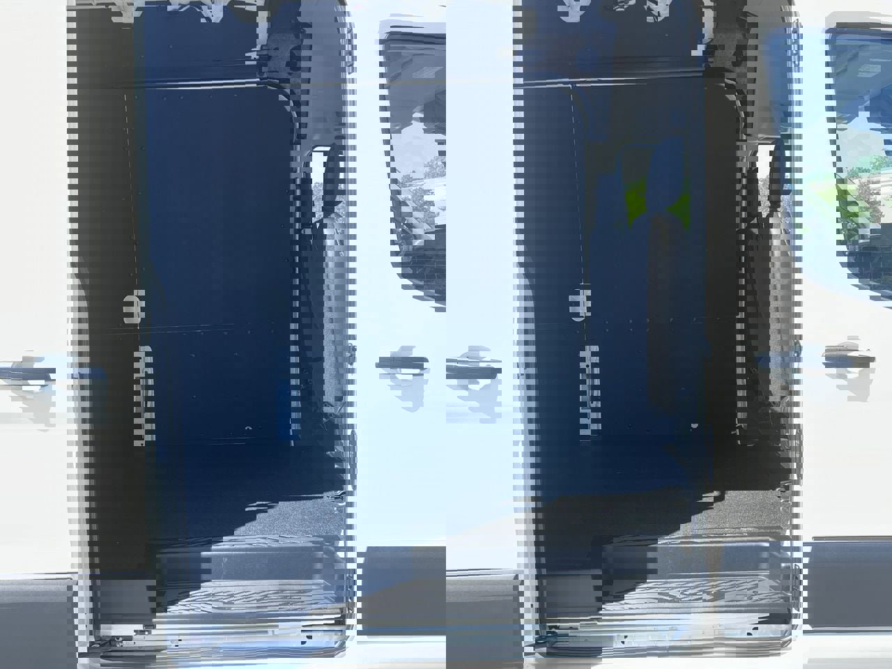 New 2026 Ford Transit 250 148 High Roof Extended image 17