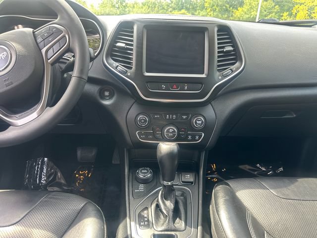 Used 2022 Jeep Cherokee Latitude Lux w/ Sun & Sound Group AWD/4WD image 22