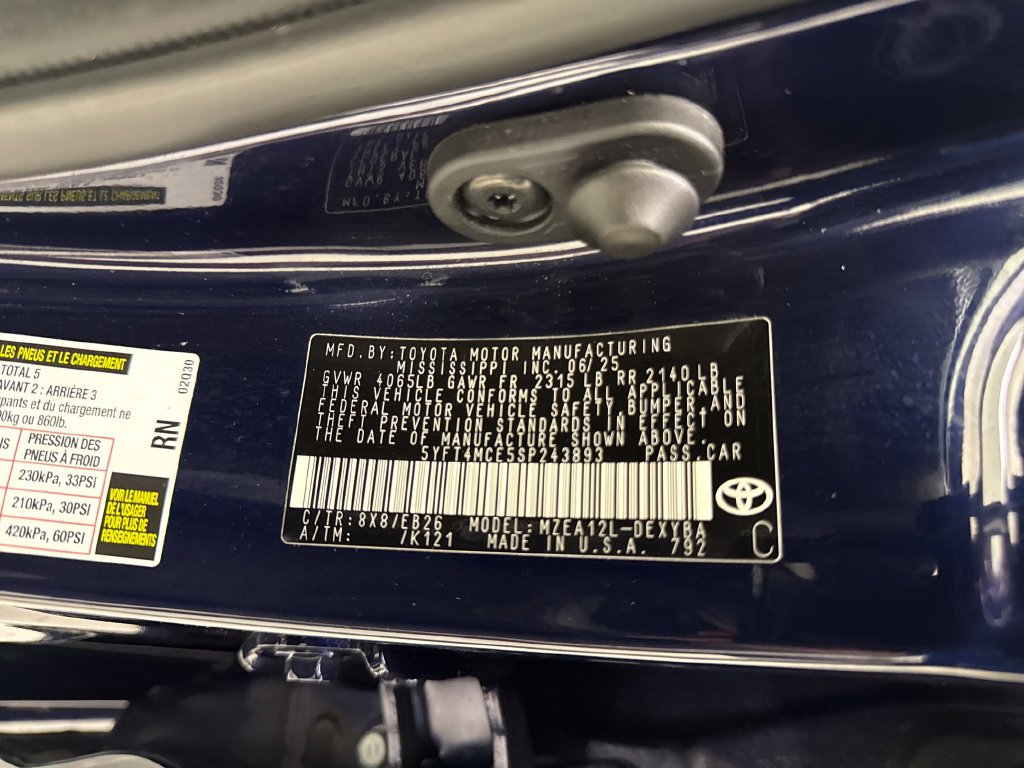 Used 2025 Toyota Corolla XSE FWD image 29