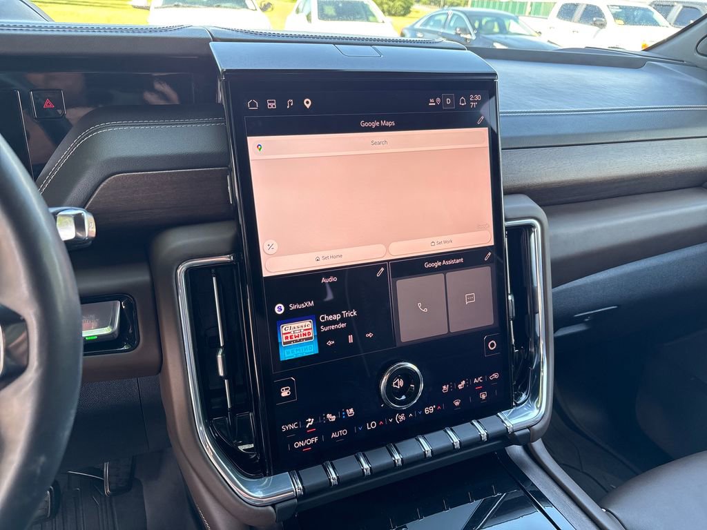 Certified 2025 GMC Yukon XL Denali Ultimate AWD/4WD image 24
