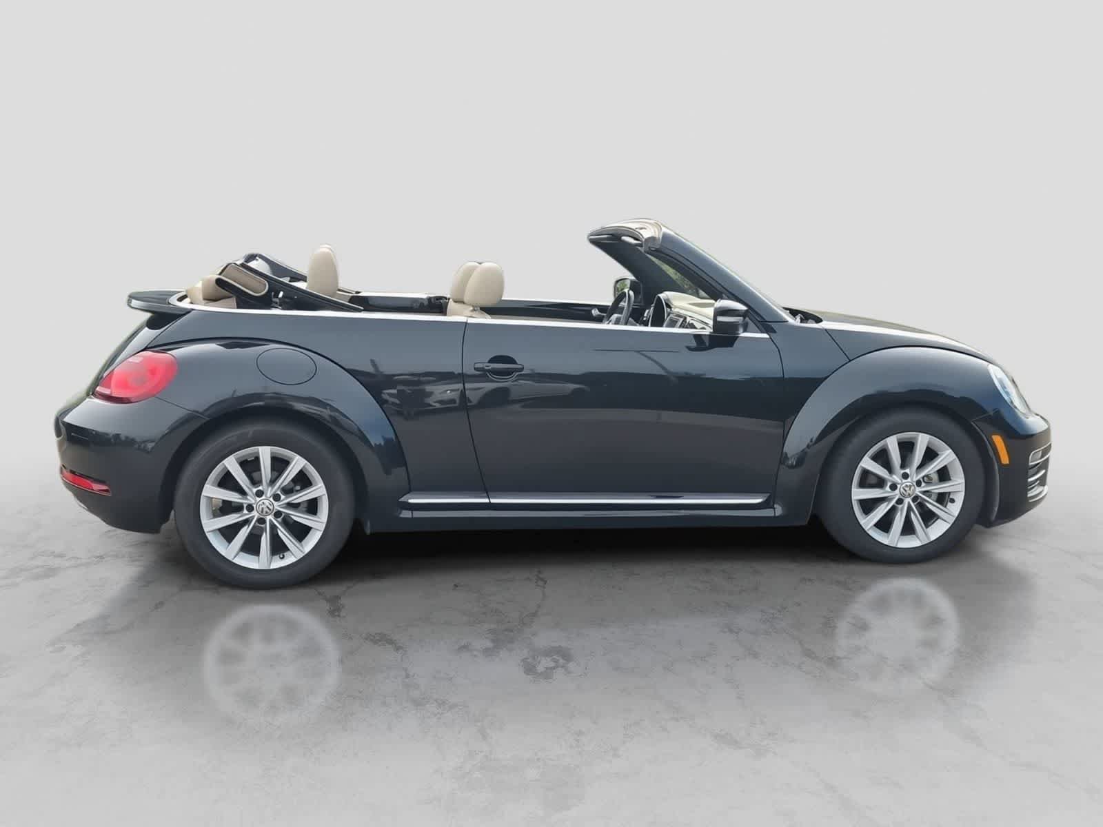 Used 2019 Volkswagen Beetle 2.0T SE FWD image 9