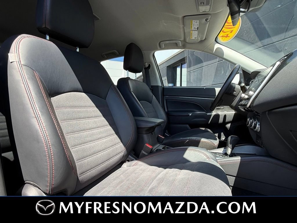 Used 2024 Mitsubishi Outlander Sport SE AWD/4WD image 15