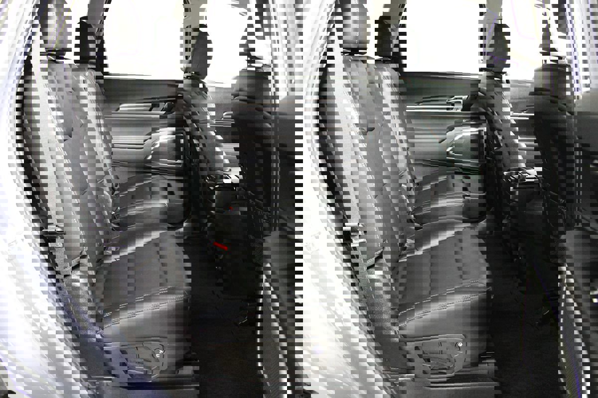 Used 2023 Kia Telluride S image 23