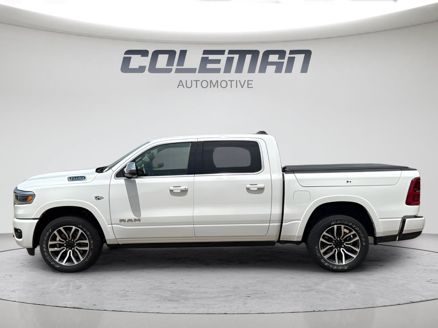 Used 2026 RAM 1500 Limited AWD/4WD image 2