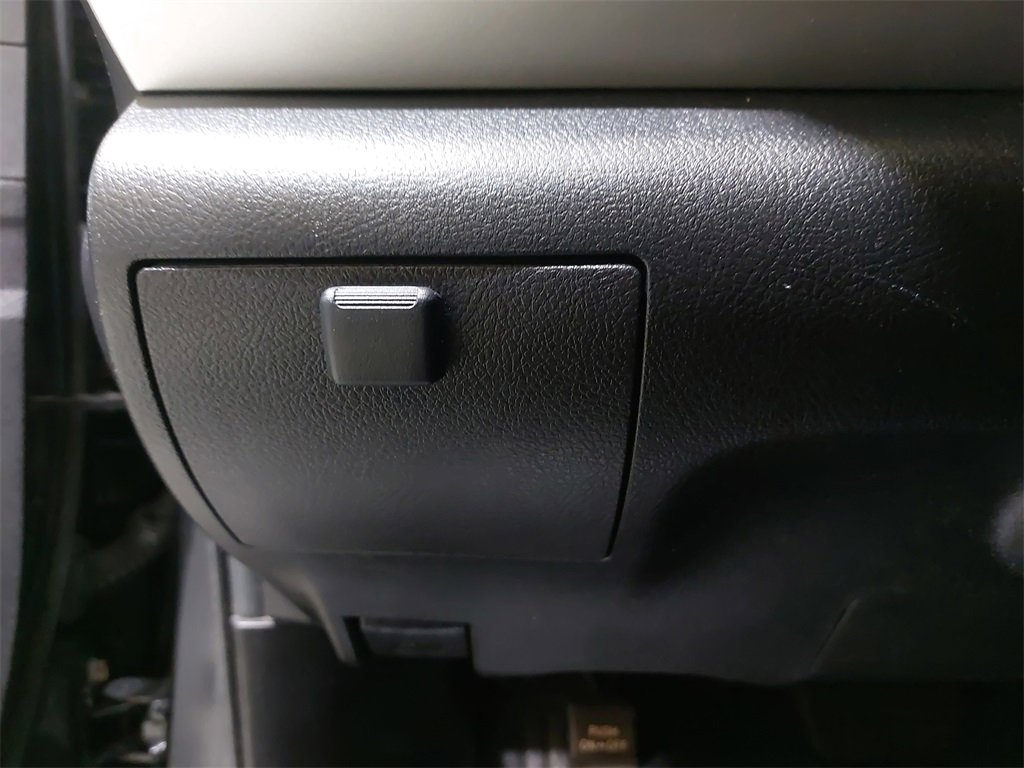 Used 2015 Toyota Camry XSE w/ Moonroof Package image 24