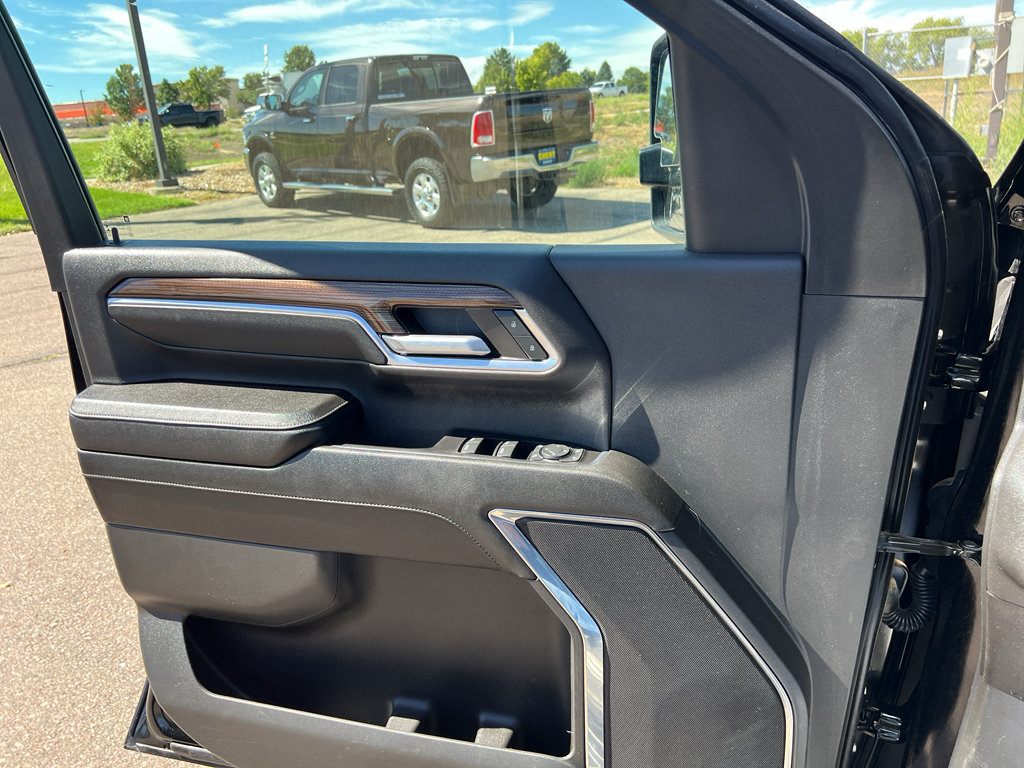 Used 2024 Chevrolet Silverado 2500 LT w/ Convenience Package AWD/4WD image 18