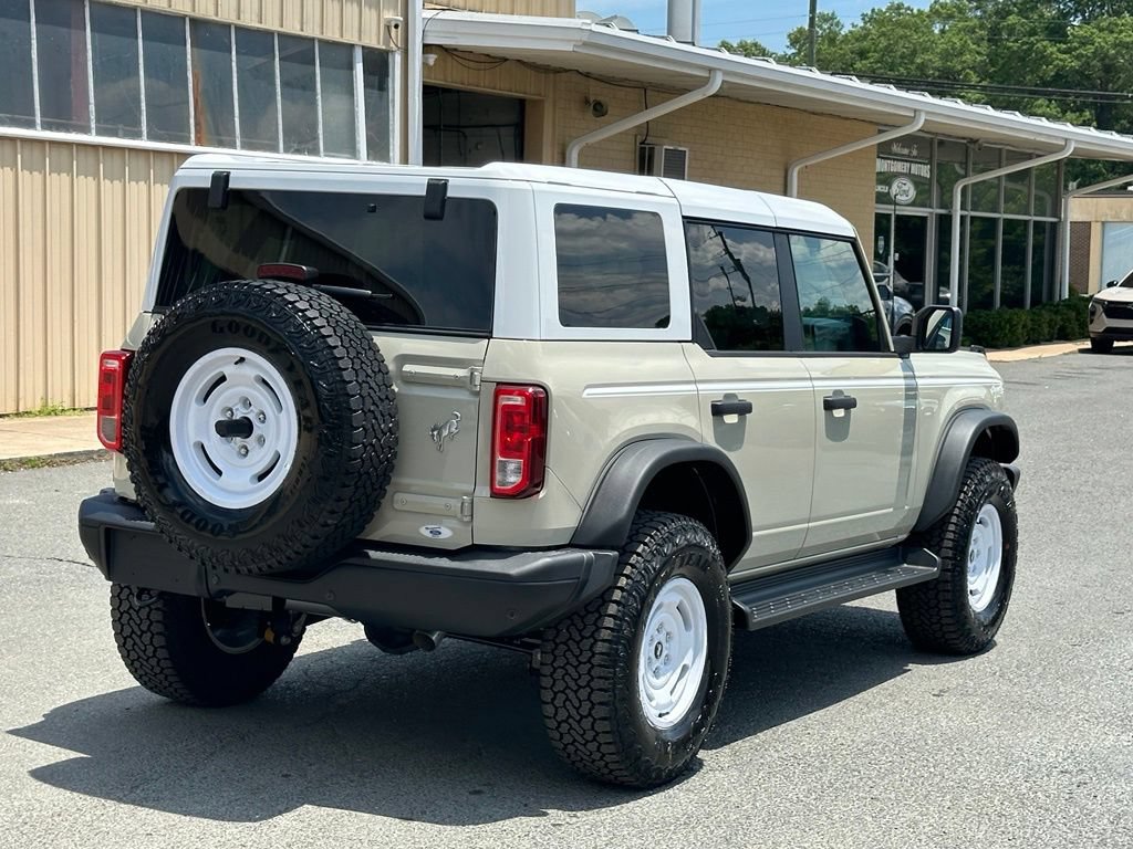 New 2026 Ford Bronco Heritage Edition AWD/4WD image 10
