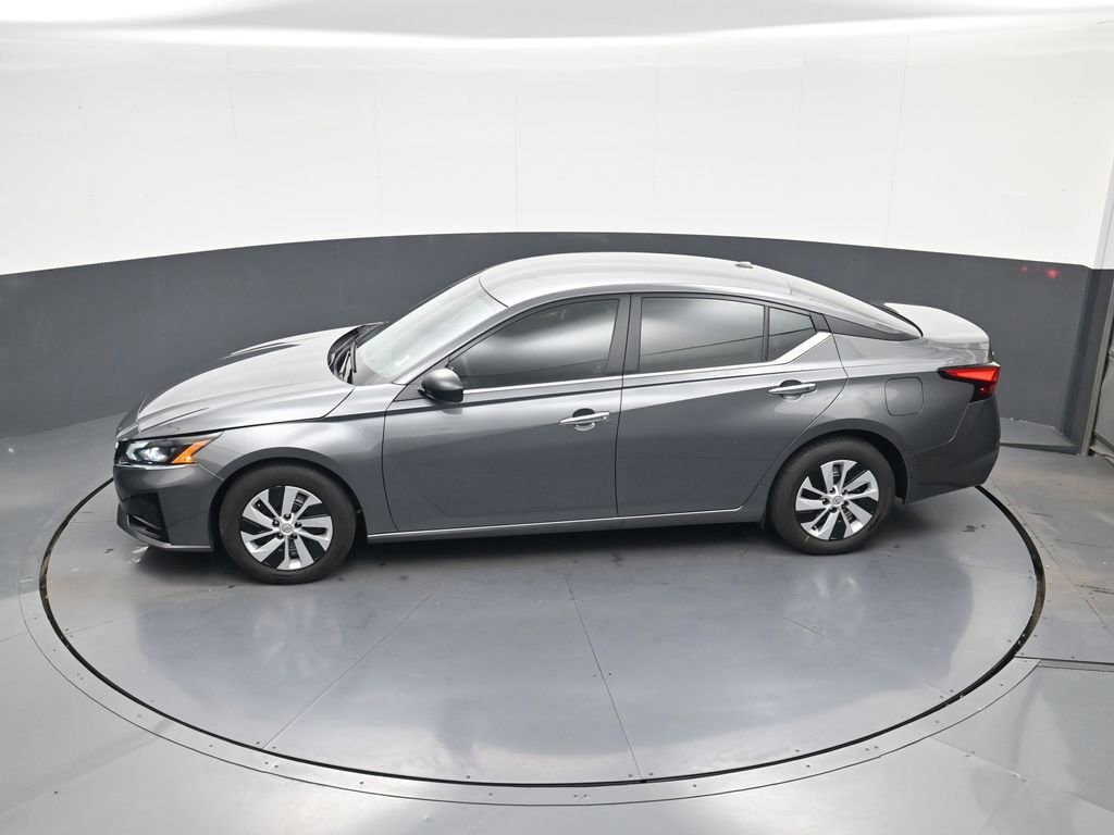 Used 2025 Nissan Altima 2.5 S image 28