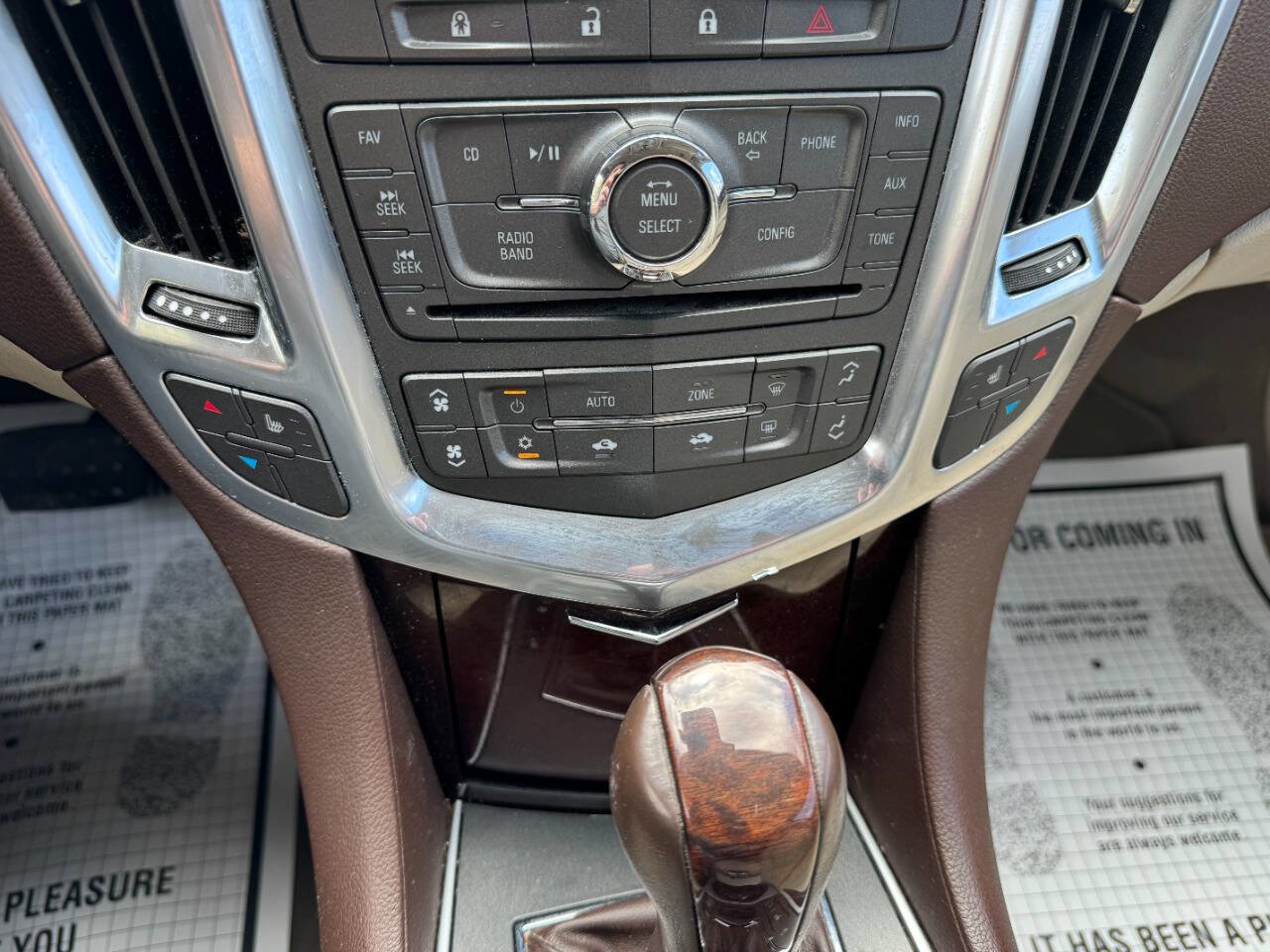 Used 2011 Cadillac SRX Luxury image 47