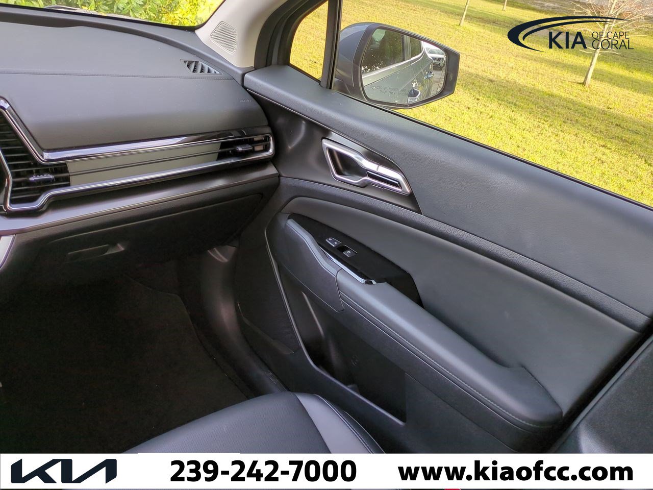 Certified 2025 Kia Sportage EX image 15