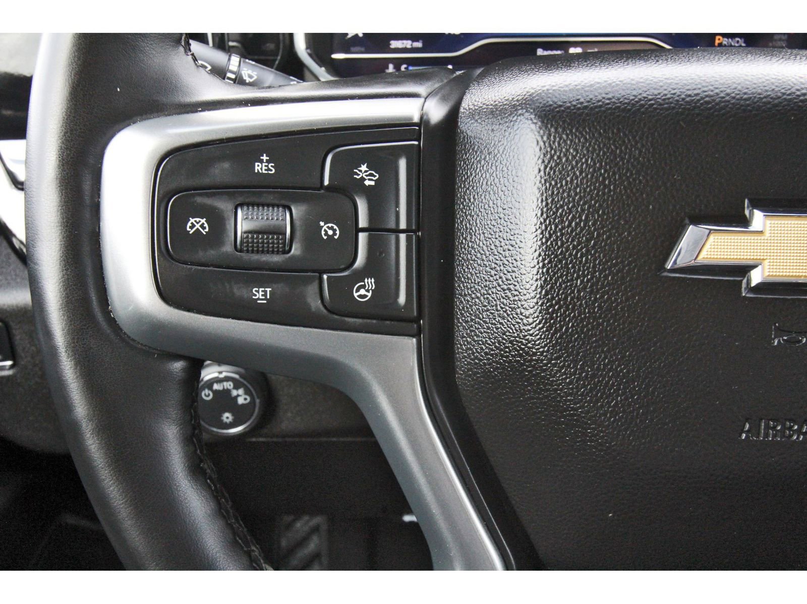 Used 2025 Chevrolet Silverado 1500 LT RWD image 18