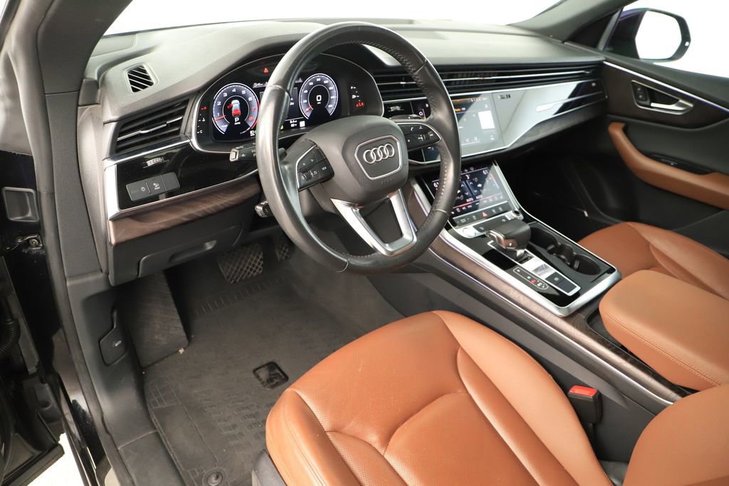 Used 2019 Audi Q8 Premium Plus w/ Premium Plus AWD/4WD image 15