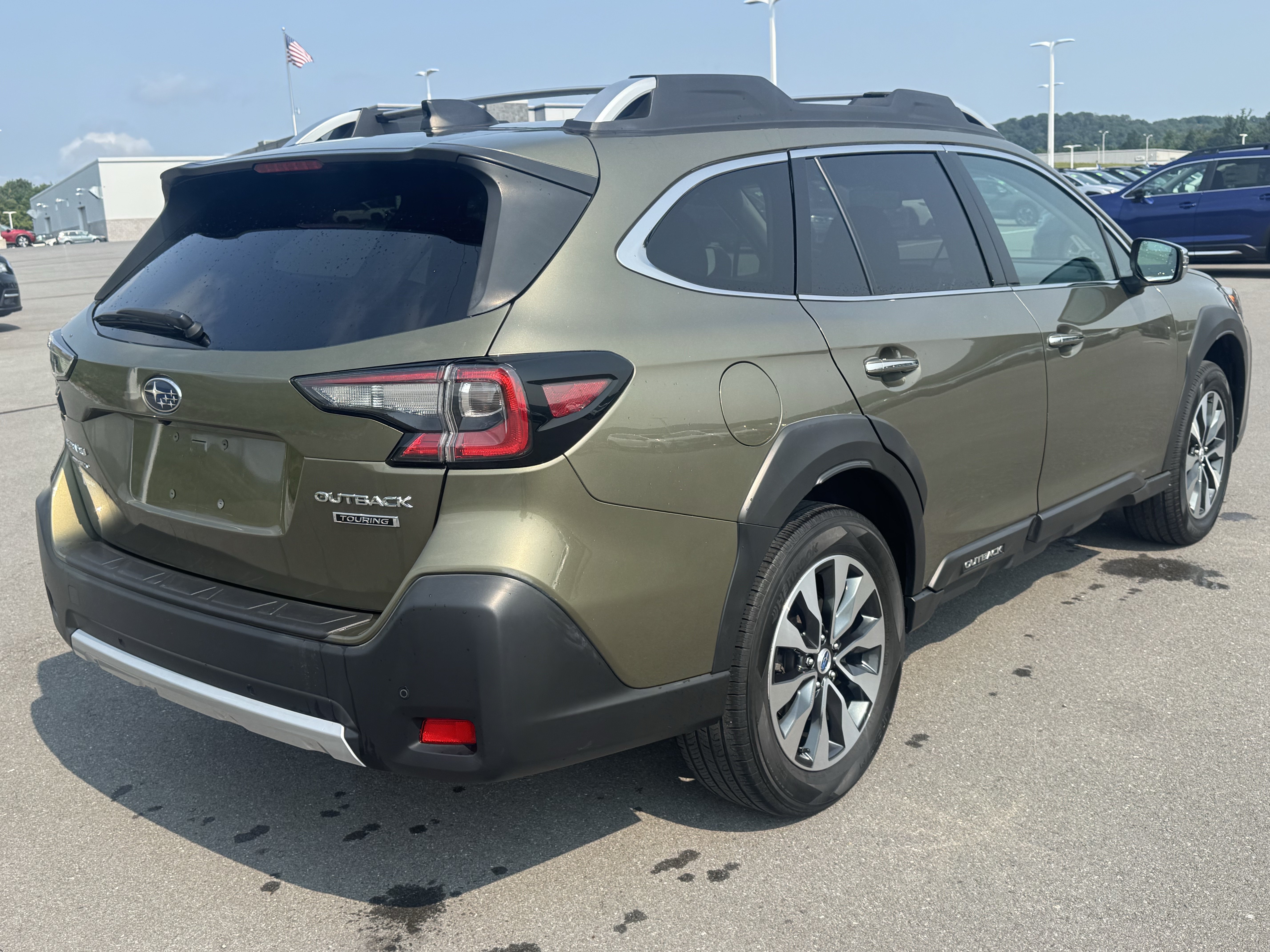Certified 2024 Subaru Outback Touring AWD/4WD image 3