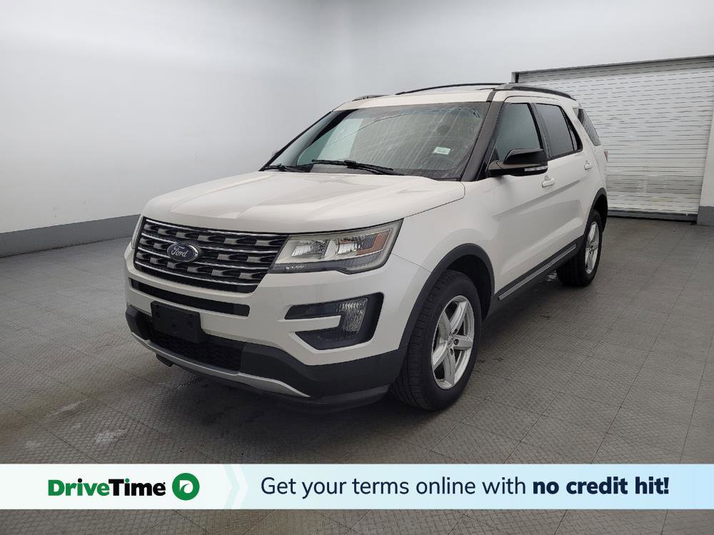 Used 2016 Ford Explorer XLT image 1