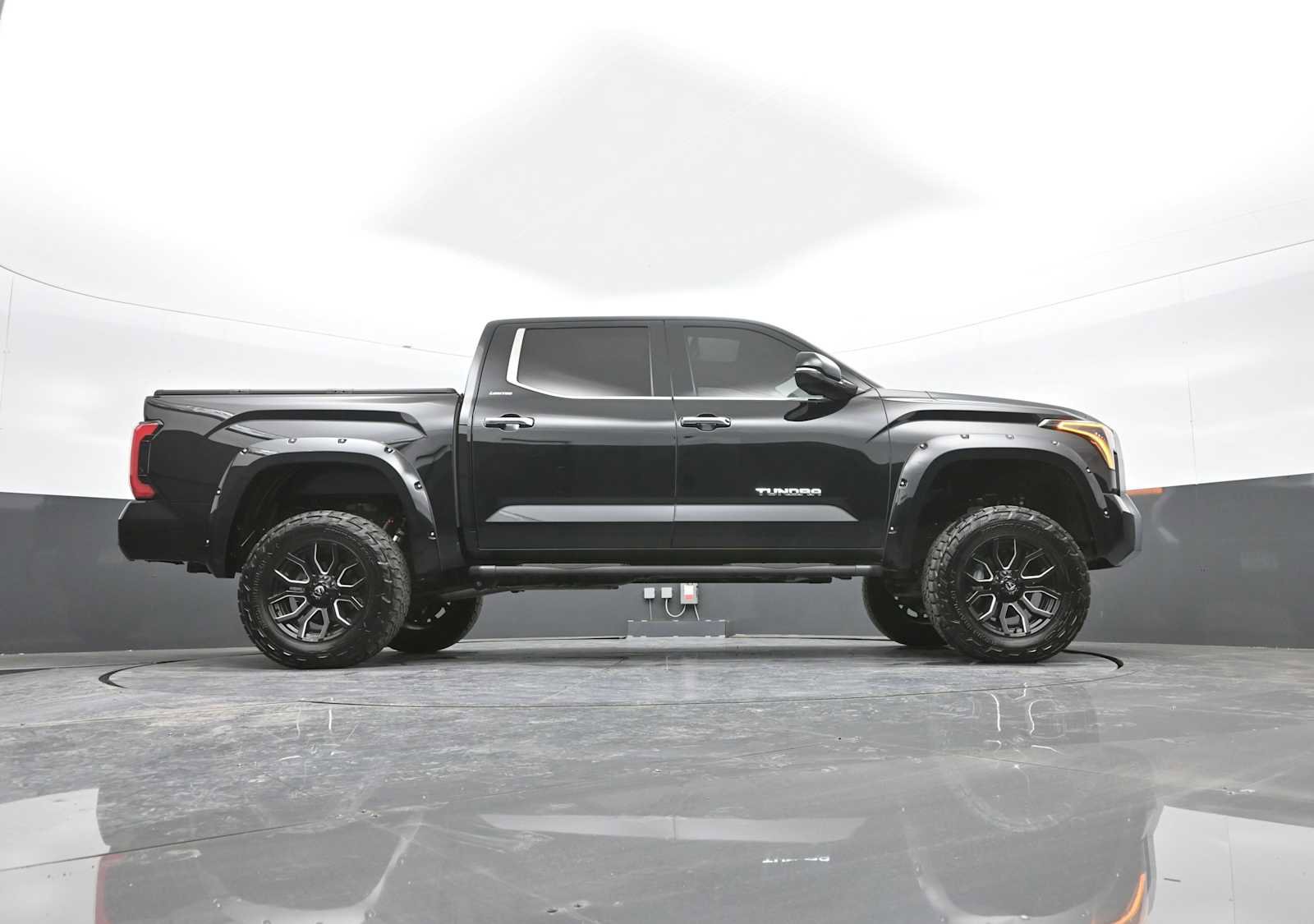 Used 2023 Toyota Tundra Limited image 46