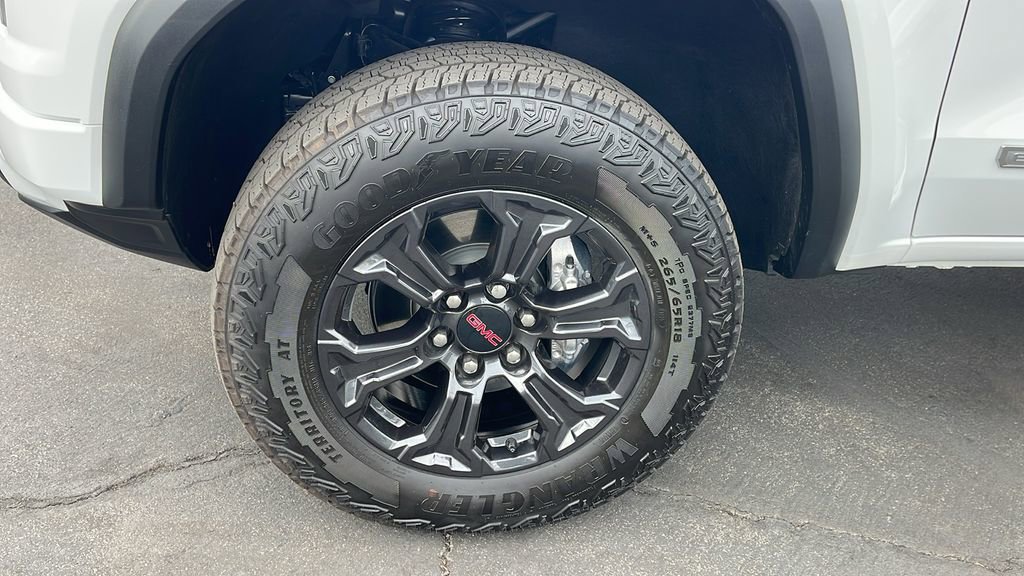 Used 2025 GMC Canyon Elevation w/ Convenience Package image 9