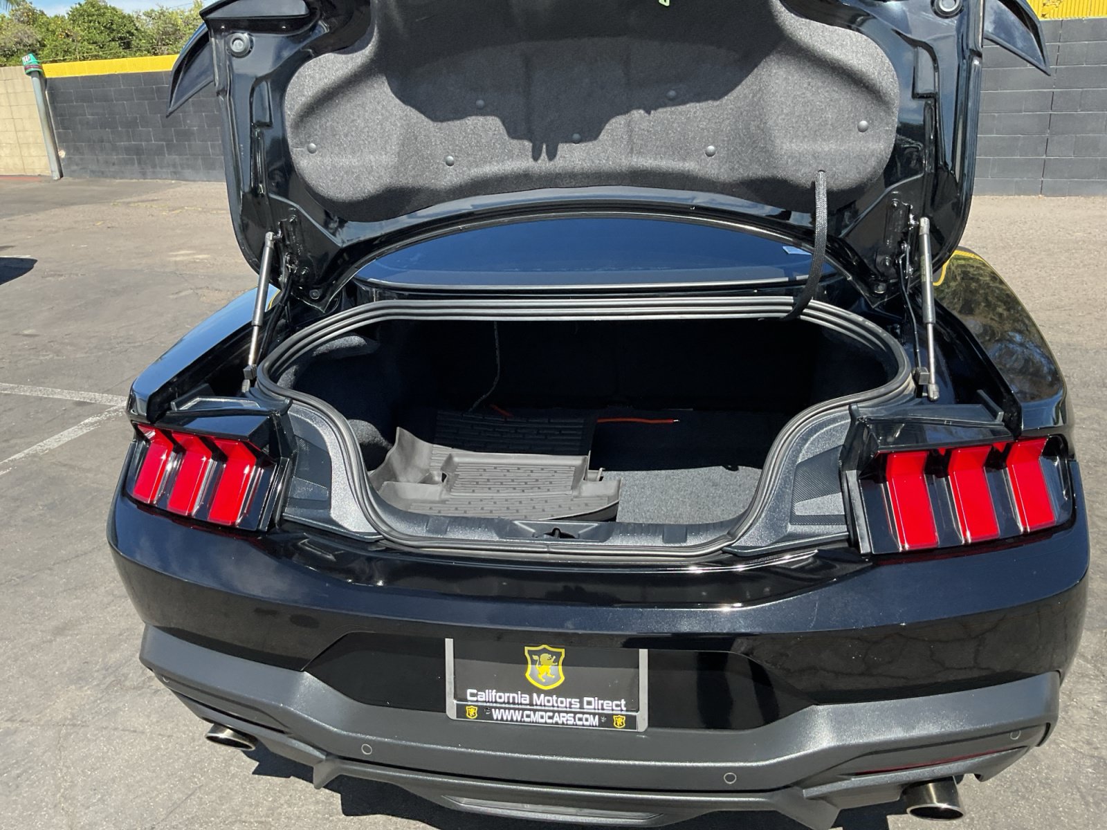 Used 2024 Ford Mustang GT RWD image 25