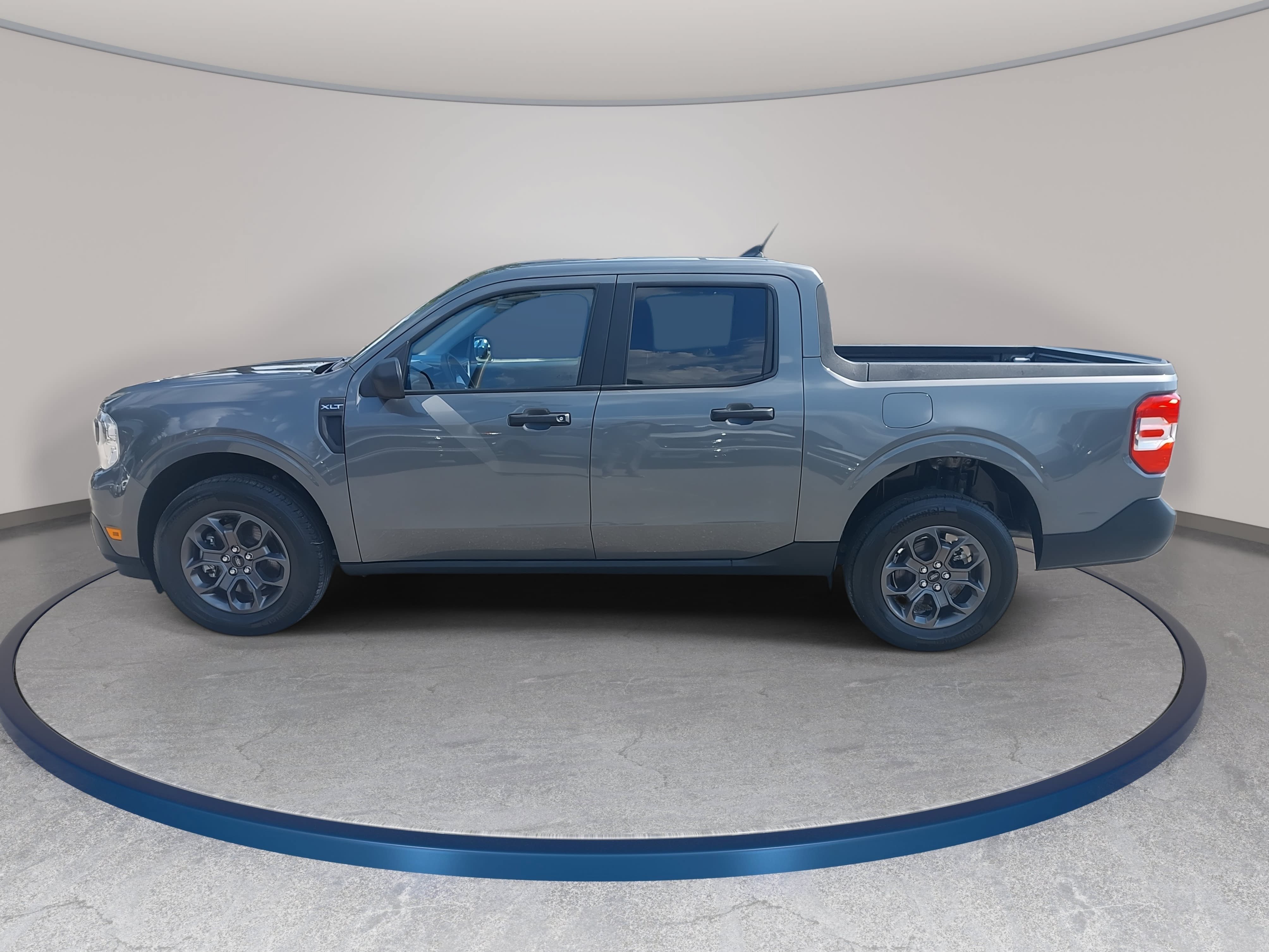 Used 2024 Ford Maverick XLT FWD image 8