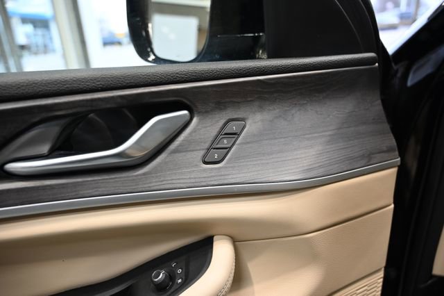 Used 2023 Jeep Grand Cherokee L Limited image 31