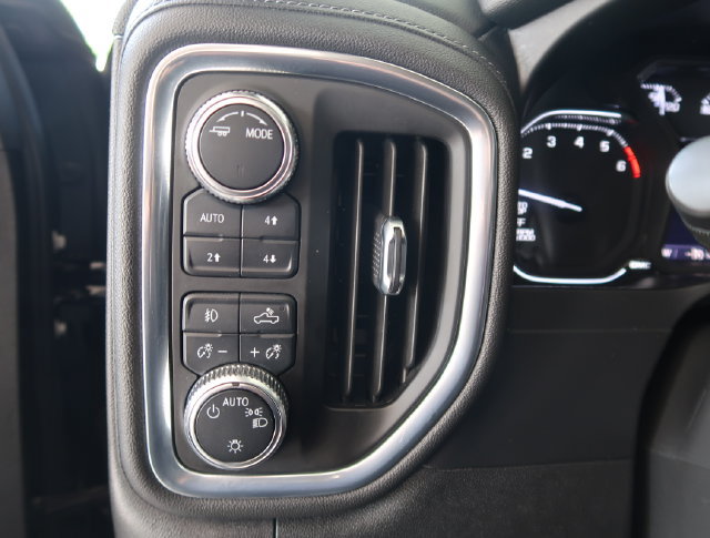 Used 2021 GMC Sierra 1500 Elevation w/ X31 Off-Road Package AWD/4WD image 17