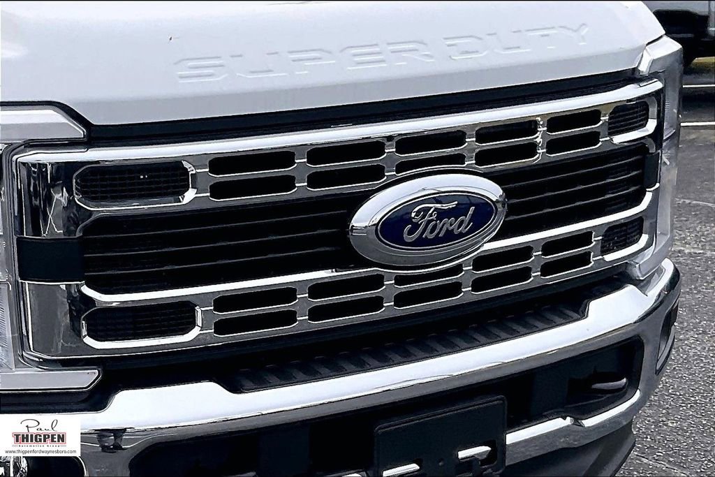 New 2026 Ford F350 XLT w/ FX4 Off-Road Package AWD/4WD image 16