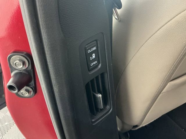 Used 2024 Honda Odyssey Touring image 9