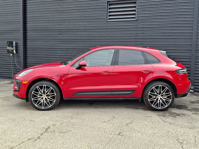 Certified 2023 Porsche Macan Turbo image 2