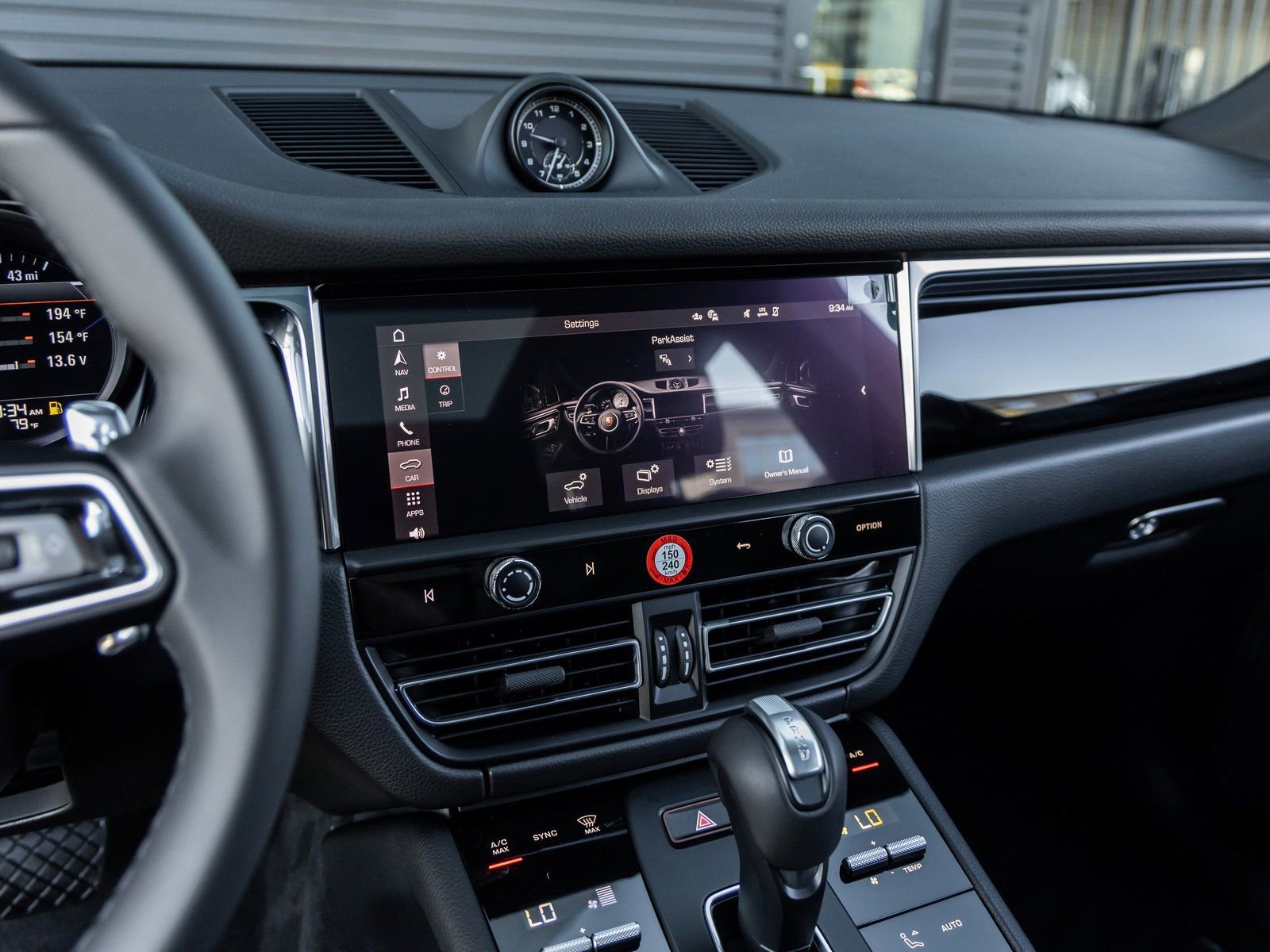 Certified 2026 Porsche Macan image 29