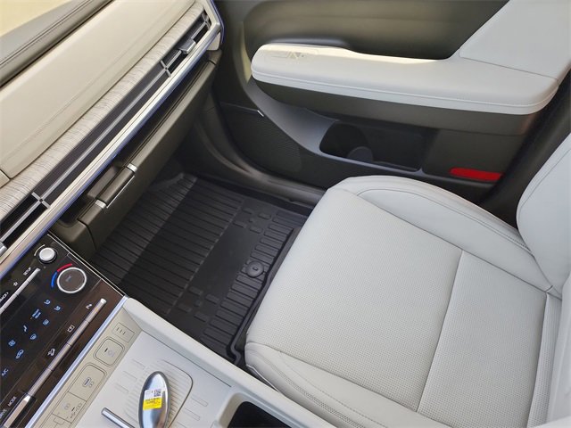 New 2025 Hyundai Santa Fe Calligraphy image 13