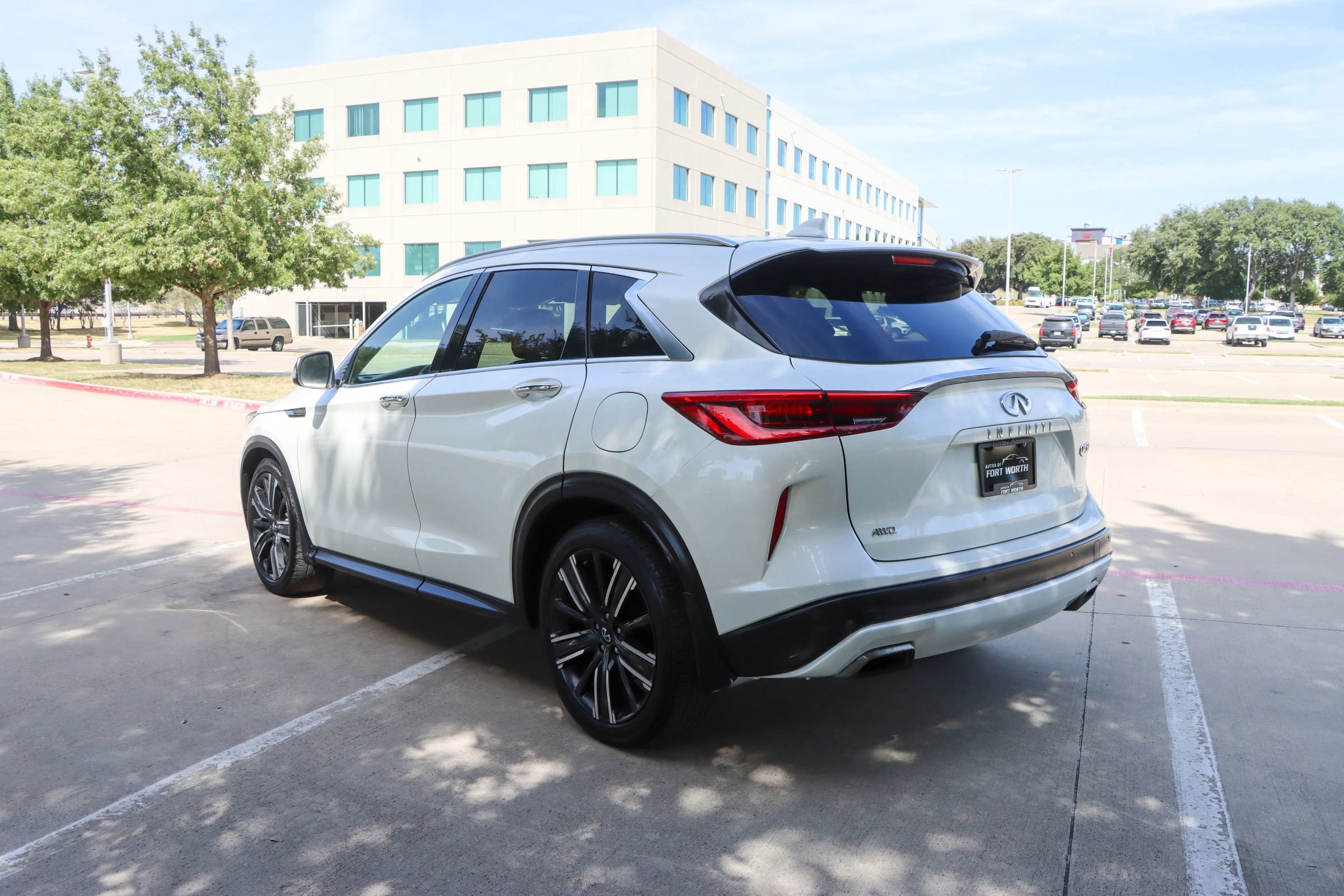 Used 2021 INFINITI QX50 Luxe w/ Appearance Package AWD/4WD image 5