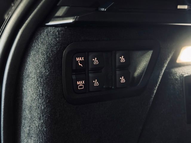 Certified 2025 BMW X7 M60i image 11