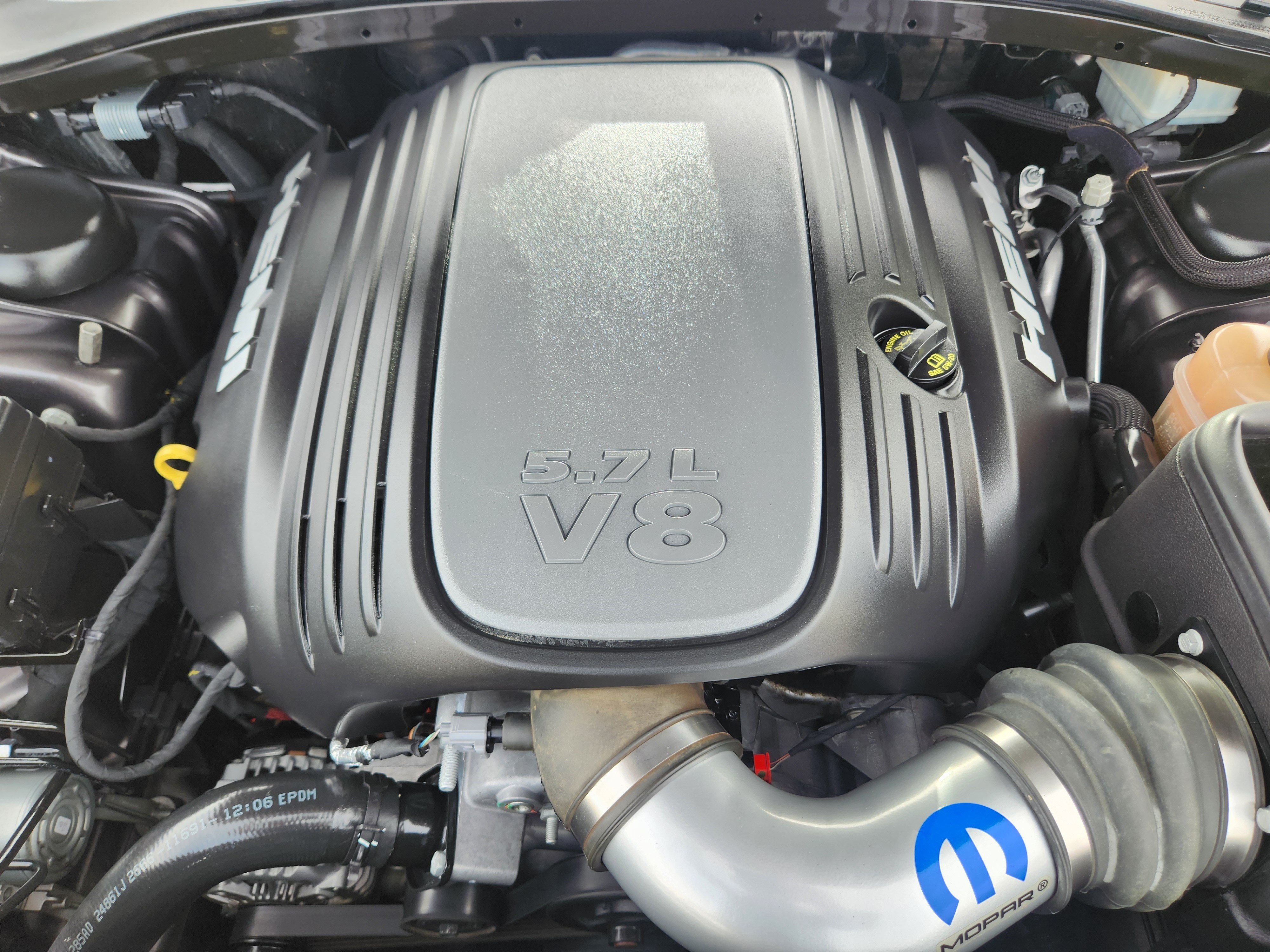 Used 2017 Dodge Charger R/T w/ Premium Group RWD image 20