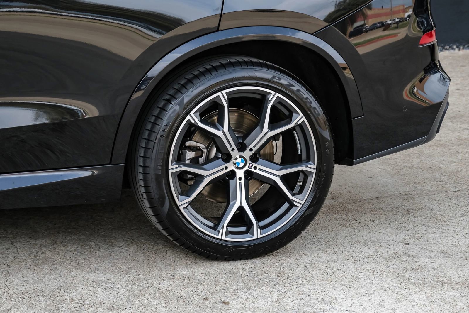 Used 2023 BMW X5 sDrive40i w/ Executive Package image 59