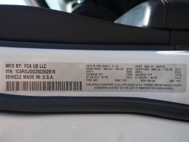 Used 2025 Dodge Durango GT AWD/4WD image 31