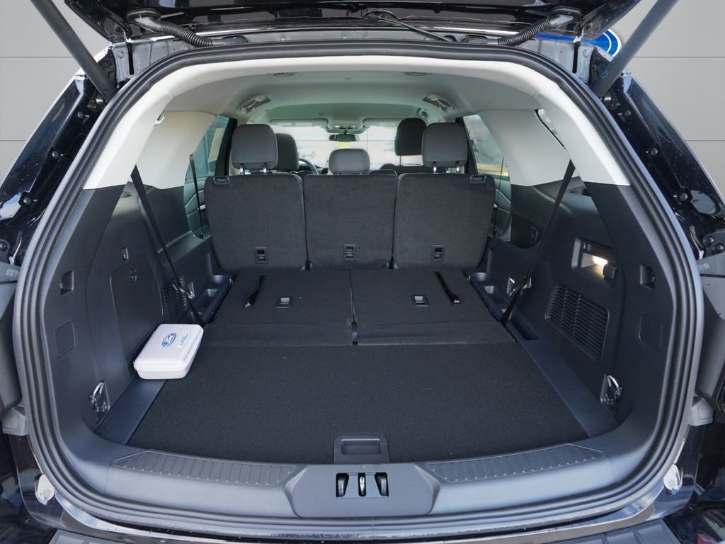 New 2026 Ford Explorer Active image 22