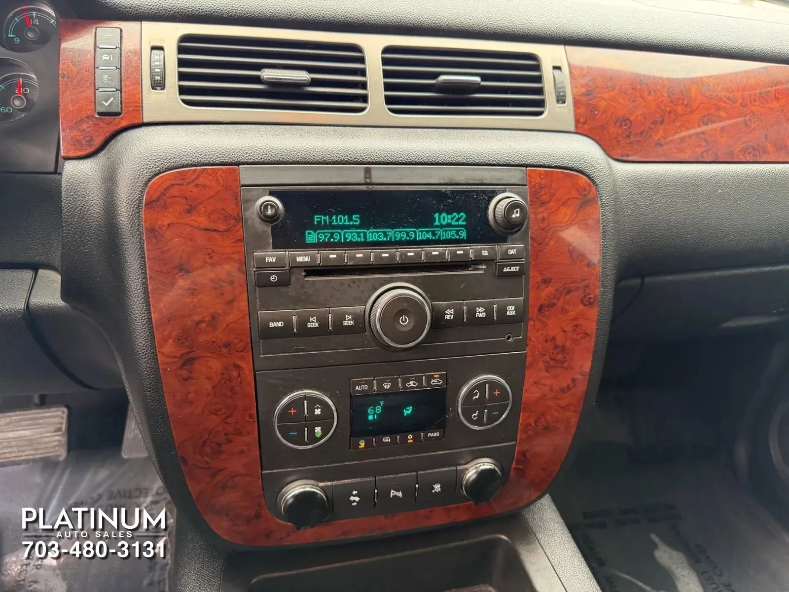 Used 2010 Chevrolet Silverado 1500 LTZ w/ Convenience Package image 9