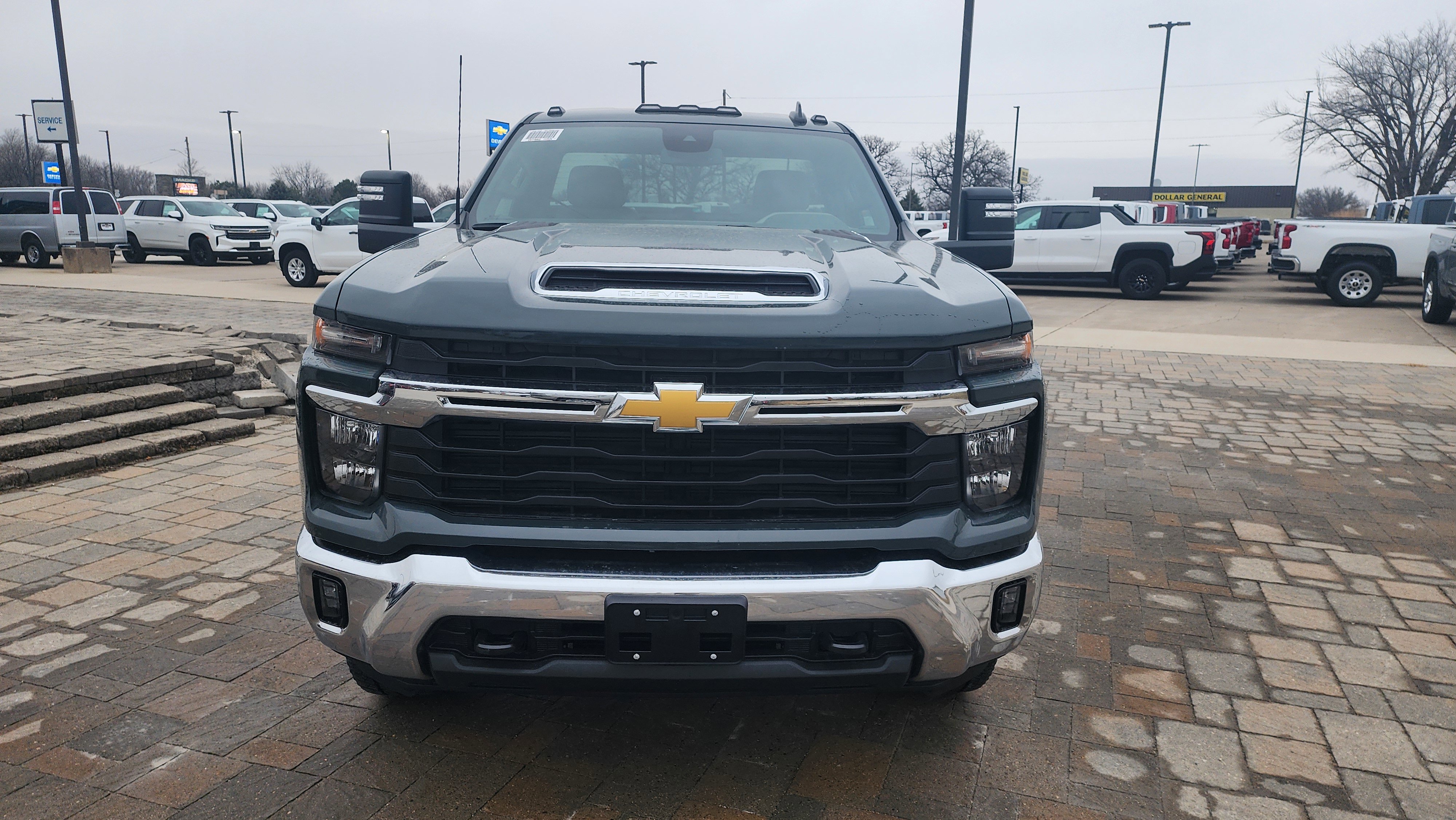 New 2025 Chevrolet Silverado 3500 LT w/ Convenience Package image 2