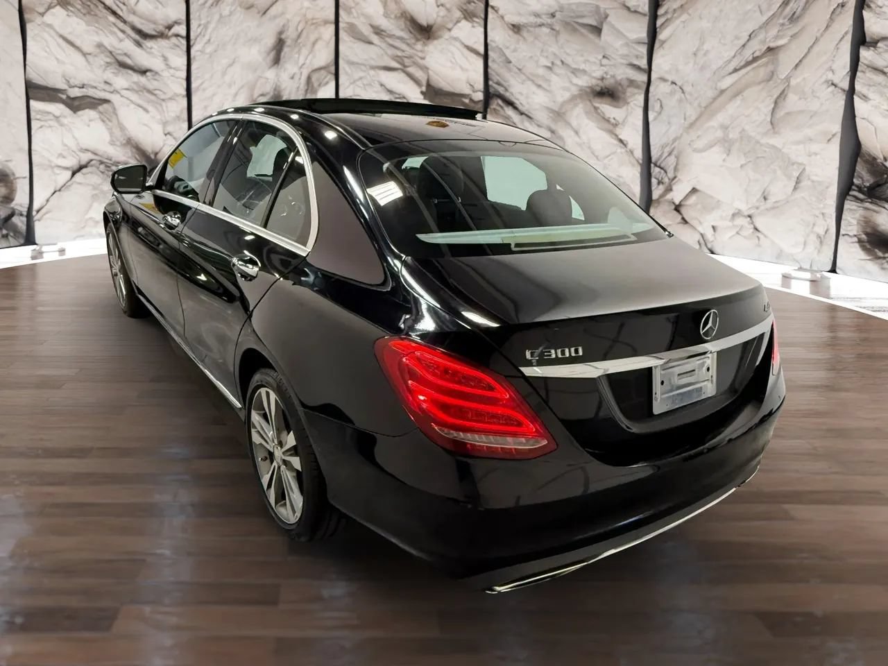 Used 2015 Mercedes-Benz C 300 4MATIC Sedan w/ Multimedia Package image 4