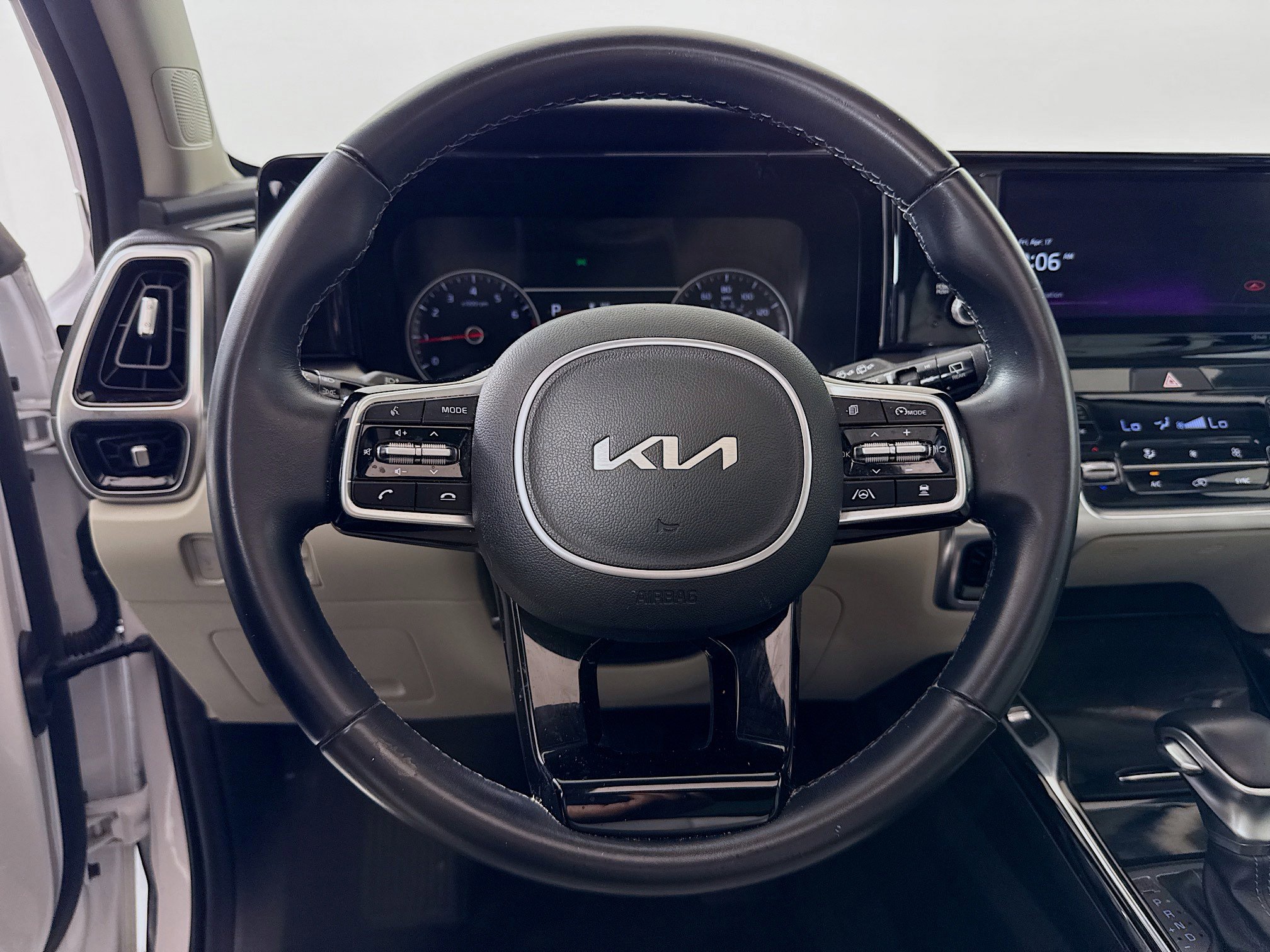 Used 2022 Kia Sorento SX AWD/4WD image 12