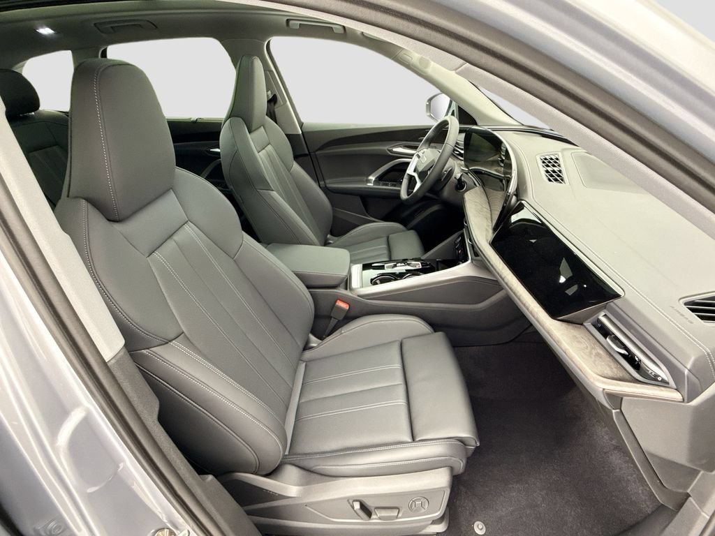 Used 2026 Audi Q5 Premium Plus w/ Premium Plus AWD/4WD image 19