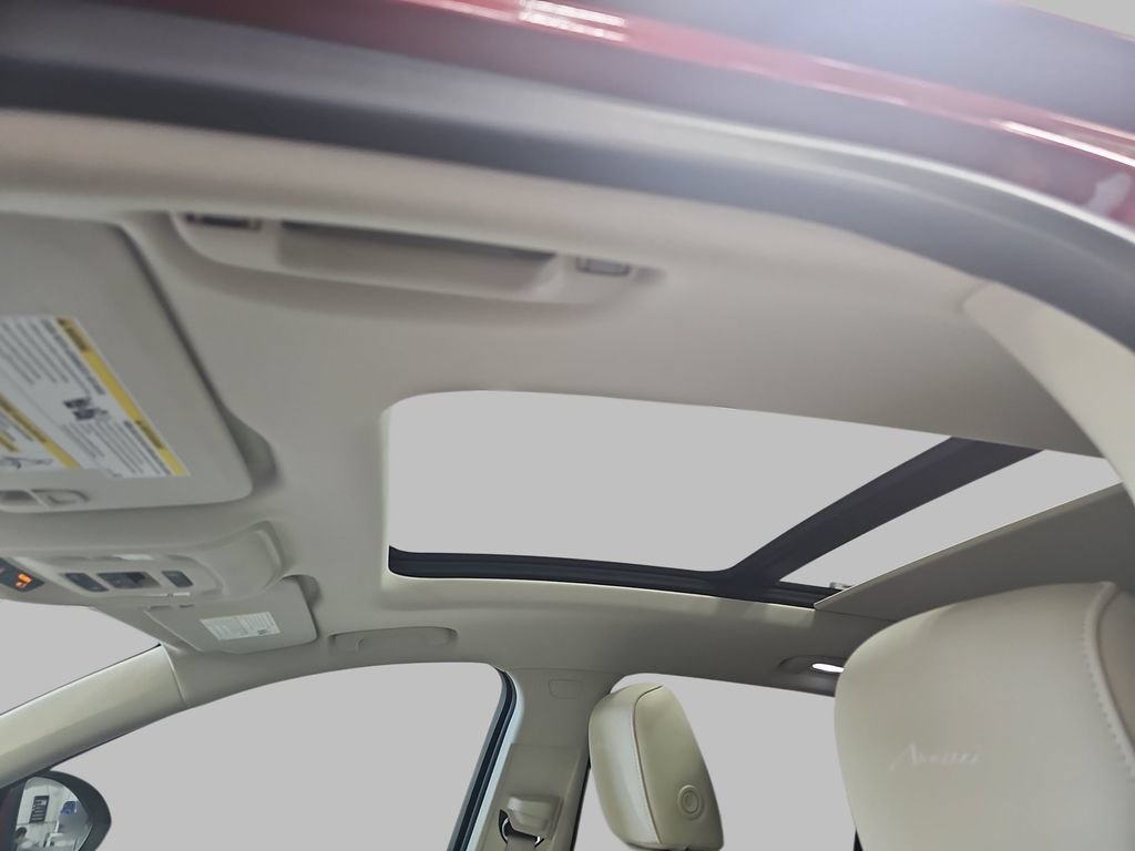 Used 2021 Buick Envision Avenir w/ Technology Package II AWD/4WD image 36