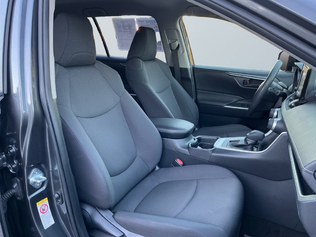 Used 2019 Toyota RAV4 LE w/ All Weather Liner Package AWD/4WD image 16